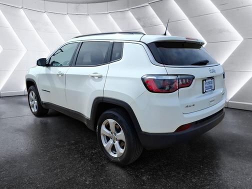 White Clearcoat 2019 Jeep Compass Latitude