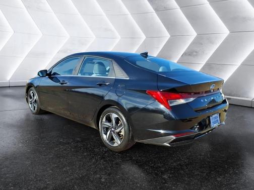 2023 Hyundai ELANTRA HEV Limited