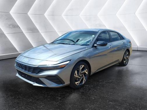 Metal 2025 Hyundai ELANTRA SEL Sport