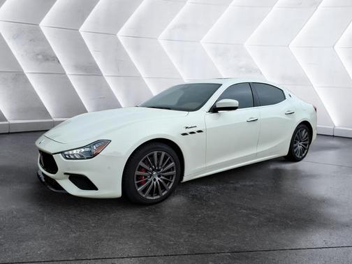 2022 Maserati Ghibli Modena
