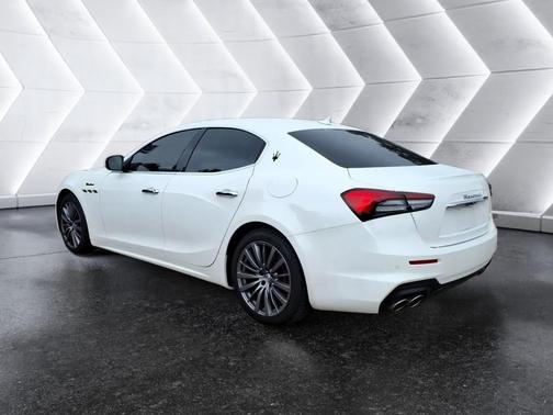 2022 Maserati Ghibli Modena