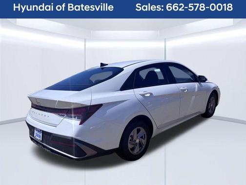 White 2026 Hyundai ELANTRA SE