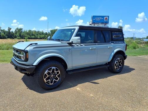 2021 Ford Bronco Outer Banks