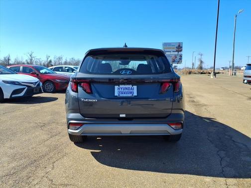 2025 Hyundai TUCSON SE