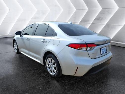 Classic Silver Metallic 2024 Toyota Corolla LE