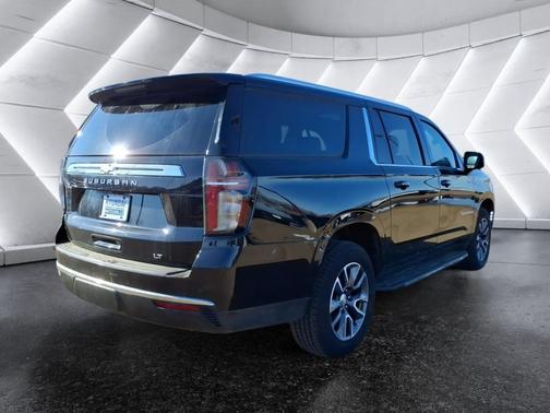 2021 Chevrolet Suburban LT