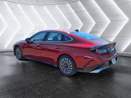 2025 Hyundai SONATA Hybrid SEL