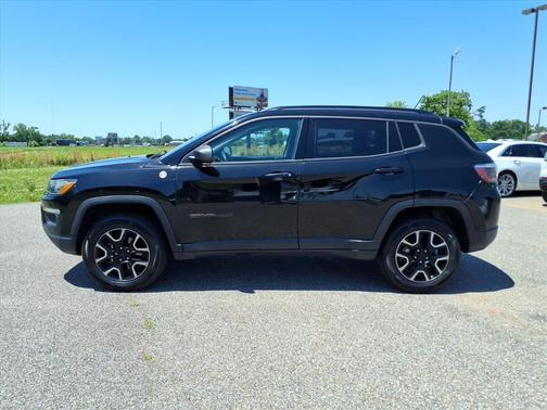 Diamond Black 2019 Jeep Compass Trailhawk