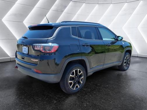 Diamond Black 2019 Jeep Compass Trailhawk
