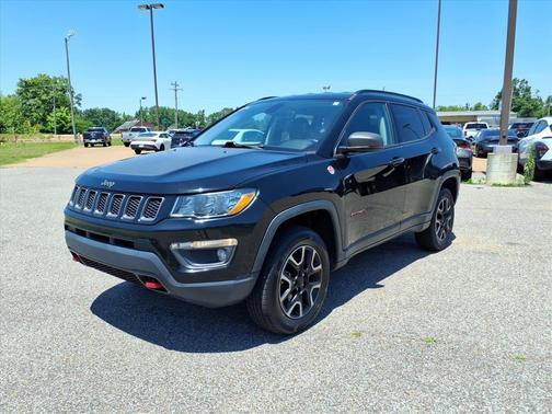 Diamond Black 2019 Jeep Compass Trailhawk