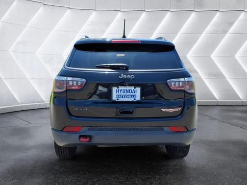 Diamond Black 2019 Jeep Compass Trailhawk
