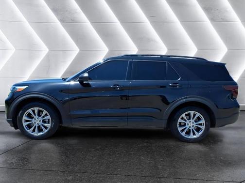 Agate Black Metallic 2020 Ford Explorer XLT