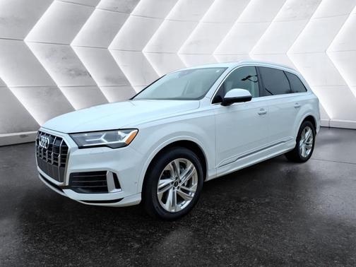 2022 Audi Q7 55 Premium Plus