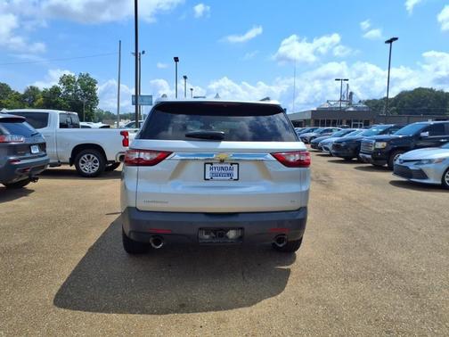 2020 Chevrolet Traverse LT Cloth