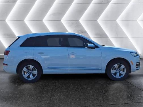 2019 Audi Q7 45 Premium Plus