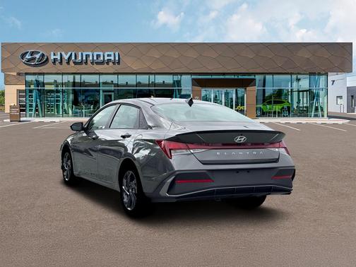 Amazon Gray 2026 Hyundai ELANTRA SEL Sport