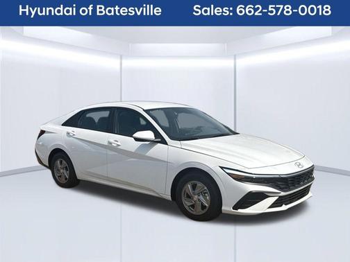 White 2026 Hyundai ELANTRA SE