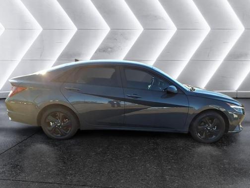 2023 Hyundai ELANTRA HEV Blue