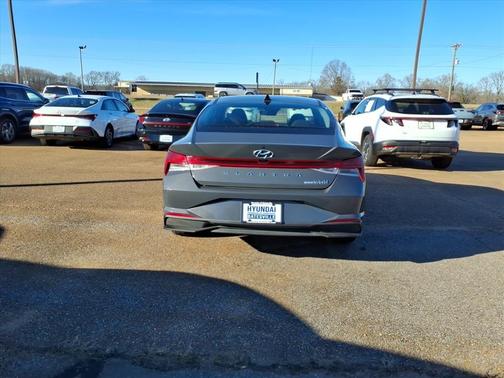 2023 Hyundai ELANTRA HEV Blue