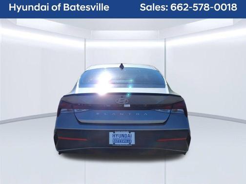 Metal 2025 Hyundai ELANTRA SEL Sport