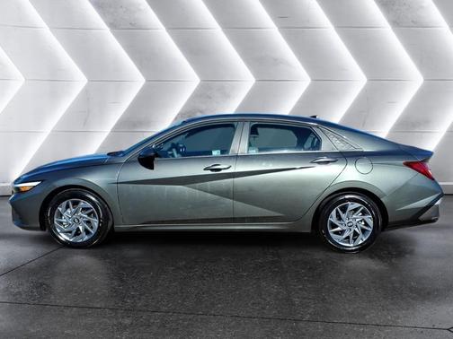 2025 Hyundai ELANTRA HEV Blue