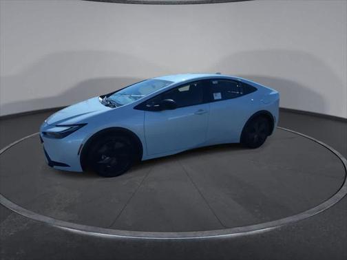 2025 Toyota Prius L
