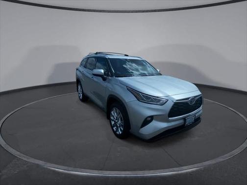 2023 Toyota Highlander Hybrid Limited
