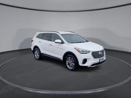 2018 Hyundai SANTA FE SE
