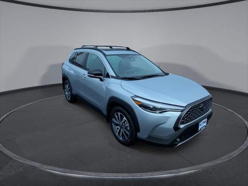 2025 Toyota Corolla Cross XLE