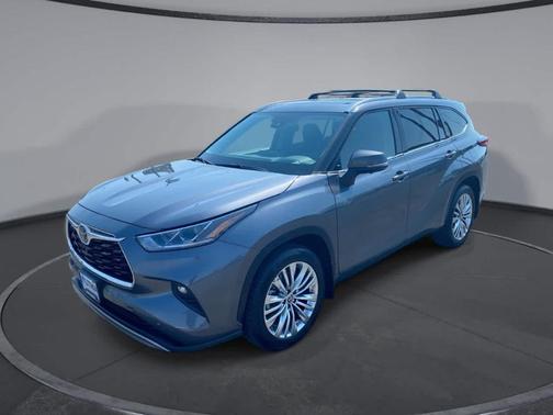 2023 Toyota Highlander Platinum