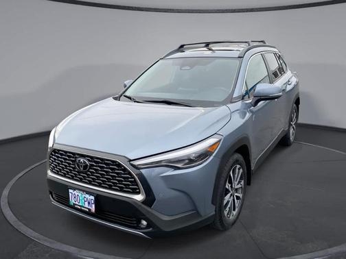 2024 Toyota Corolla Cross XLE