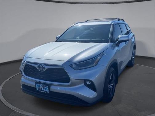 2021 Toyota Highlander Hybrid XLE
