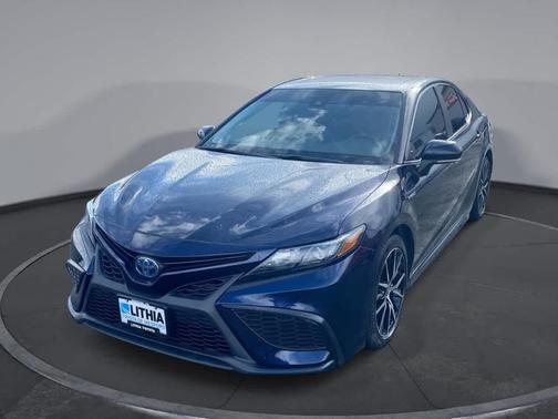 2021 Toyota Camry Hybrid SE