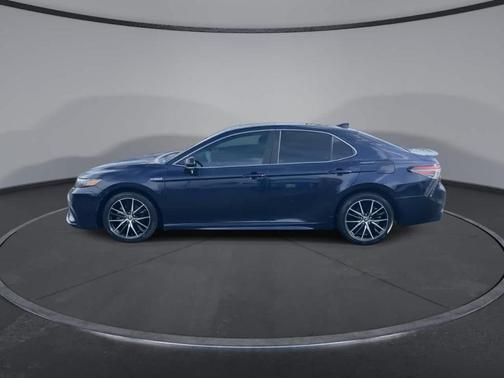 2021 Toyota Camry Hybrid SE