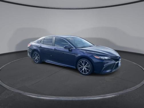 2021 Toyota Camry Hybrid SE