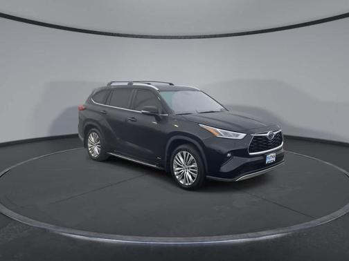 2023 Toyota Highlander Hybrid Platinum