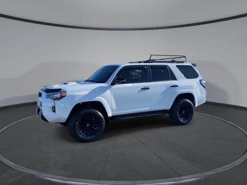 2020 Toyota 4Runner Venture