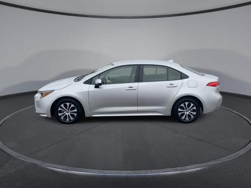 Classic Silver Metallic 2022 Toyota Corolla Hybrid LE