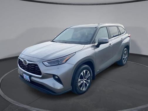 2025 Toyota Highlander Hybrid XLE