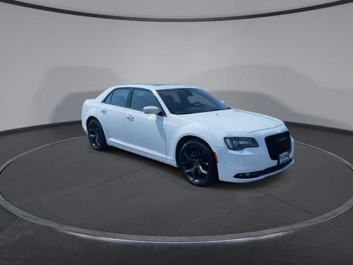 2022 Chrysler 300 S