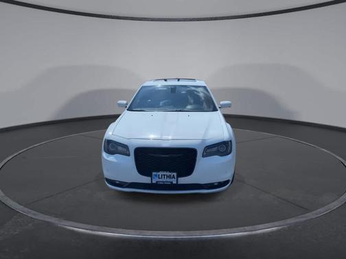 2022 Chrysler 300 S