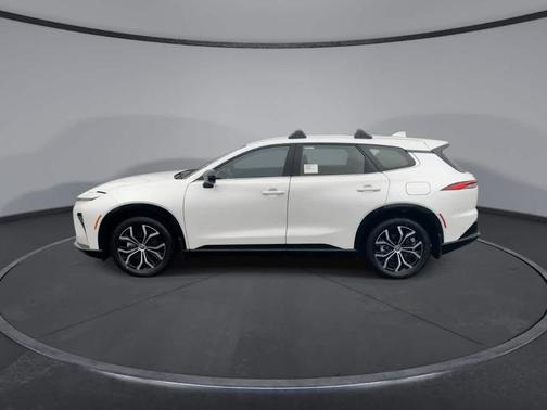 2025 Toyota Crown Signia XLE