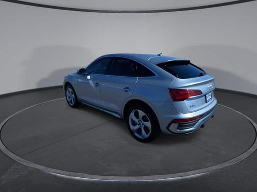 2022 Audi Q5 45 S line Premium Plus
