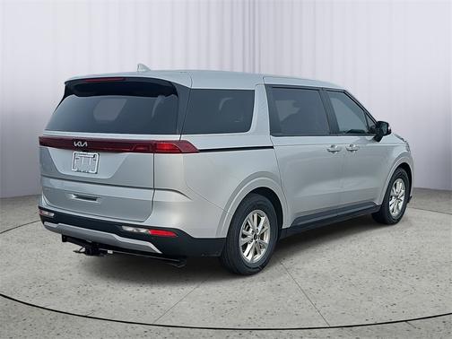 2023 Kia Carnival LX