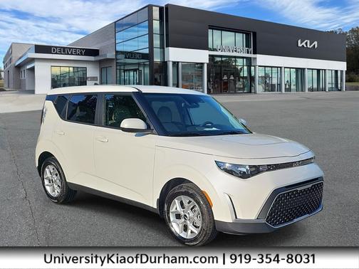 Snow White Pearl 2025 Kia Soul LX