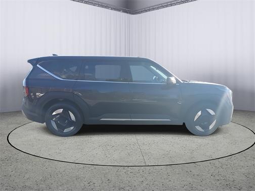 2026 Kia EV9 Light Long Range