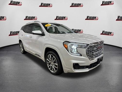 2023 GMC Terrain Denali