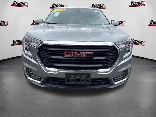 Sterling Metallic 2023 GMC Terrain SLE