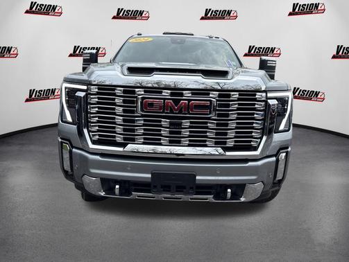 Sterling Metallic 2024 GMC Sierra 2500 Denali