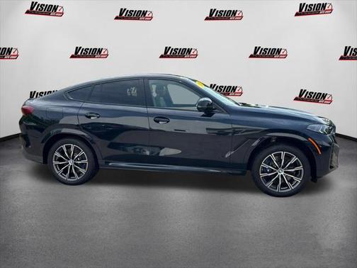 2025 BMW X6 M60i